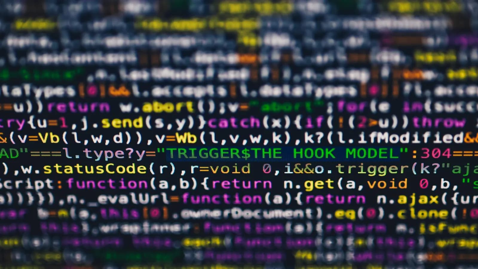 Màn hình đầy mã JavaScript nhiều màu